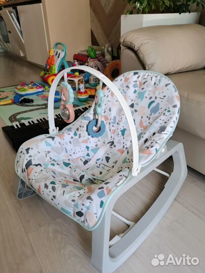 Шезлонг кресло качалка 3 в 1 fisher price