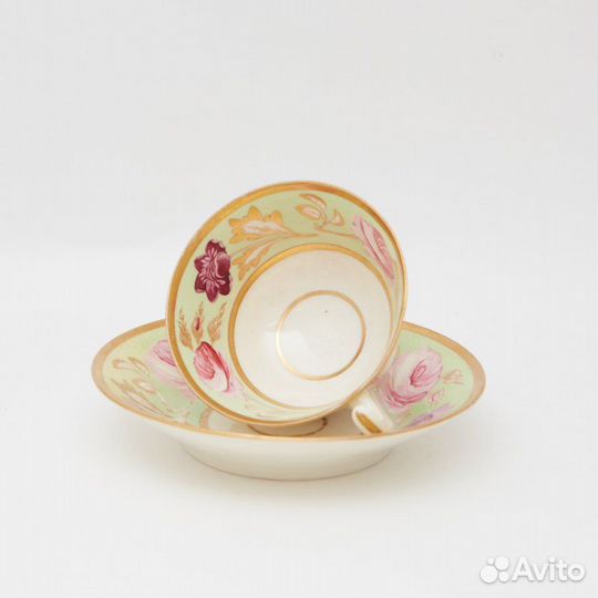 Старинная чайная пара с цветочным декором