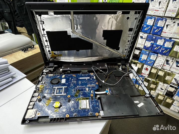 Часть корпуса Samsung NP-R717 б/у