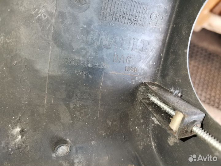 Кожух рулевой колонки Renault Symbol Clio