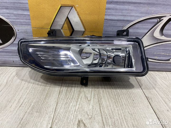 Фара противотуманная птф Туманка Nissan note E12 Л