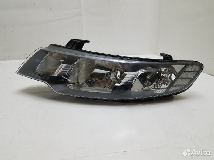 Фара левая Kia Cerato (2009-2012)