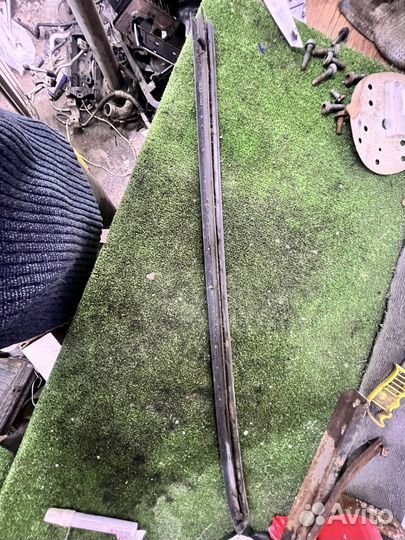 Молдинг добового стекла левый vectra b