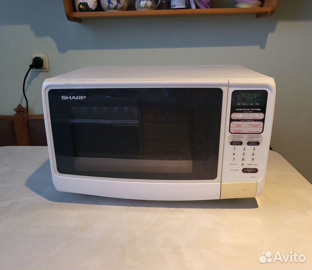 Микроволновая печь Sharp R-2471J (W)