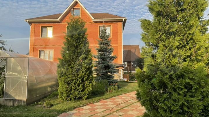 Дом 360 м² на участке 15 сот.