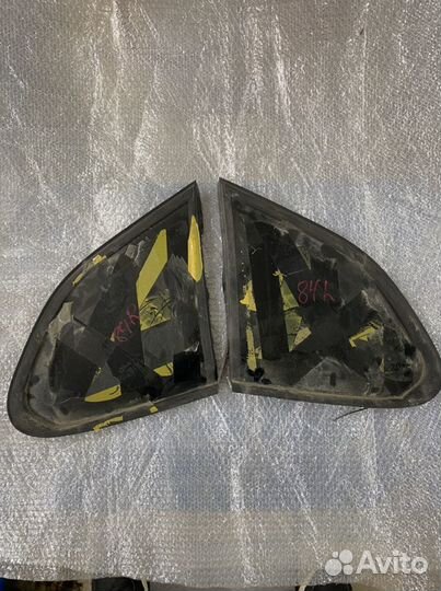 Стекло боковое глухое BMW X1 E84