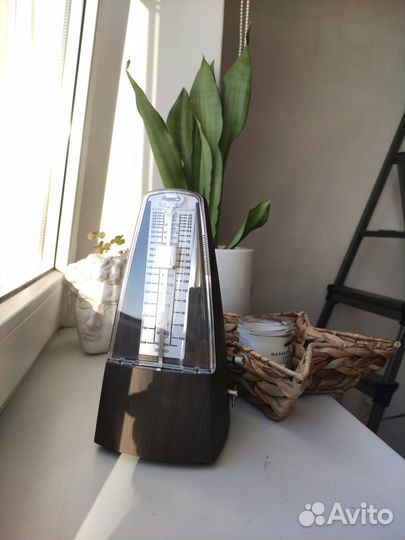 Метроном механический