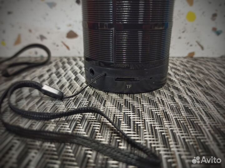 Колонки портативные с кабелем USB