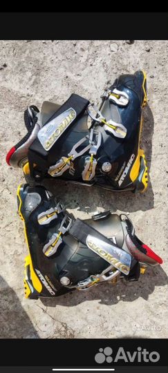 Горнолыжные ботинки atomic 29.5