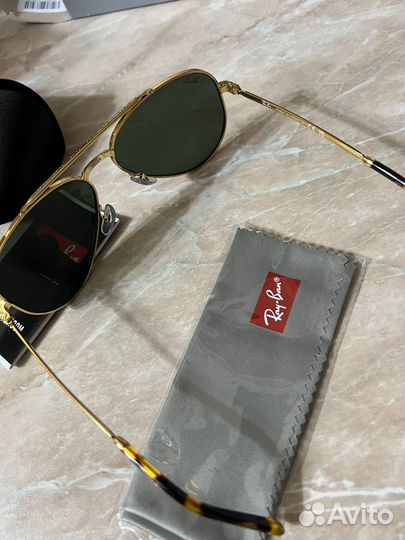 Солнцезащитные очки ray ban