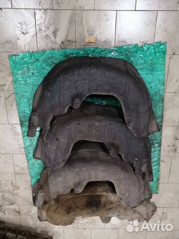 Подкрылок задний Jeep Grand cherokee wk2