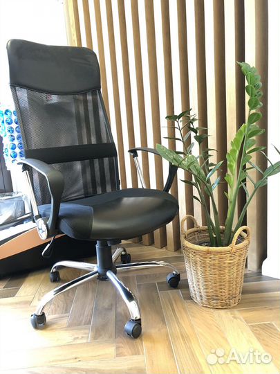 Компьютерное кресло