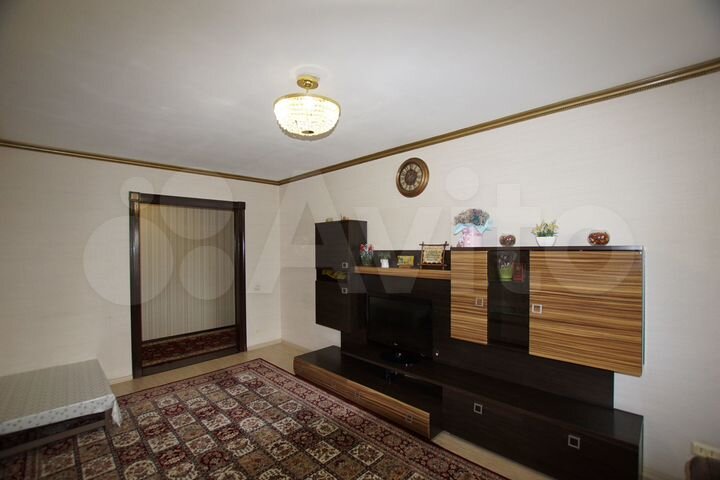 3-к. квартира, 65 м², 5/10 эт.