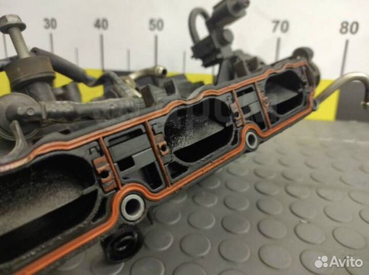 Коллектор впускной Volkswagen Passat B7 2 0613318