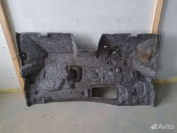 Шумоизоляция моторного отсека Nissan Tiida