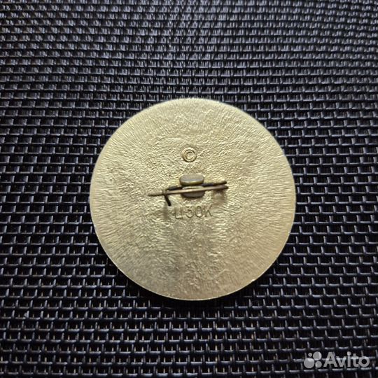 Редкий значок чебурашка. Винтаж оригинал