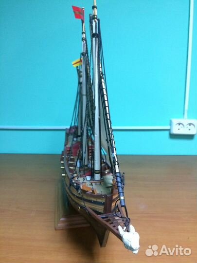 Модель корабля ручной работы