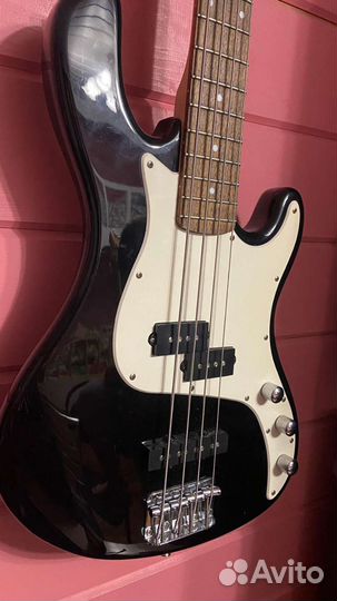 Бас гитара Cort