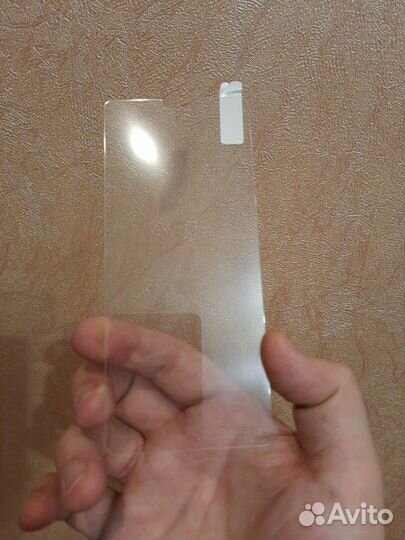 Защитное стекло Sony Xperia L3