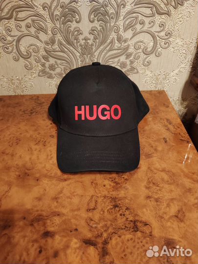 Бейсболка hugo