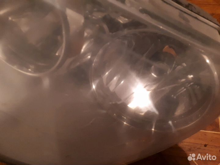 Chrysler Grand Voyager левая фара