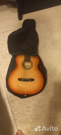 Акустическая гитара