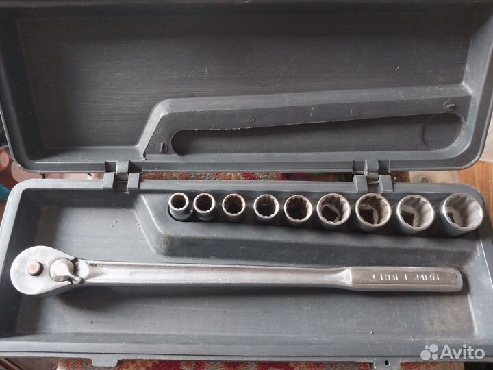 Набор дюймовых головок с трещоткой