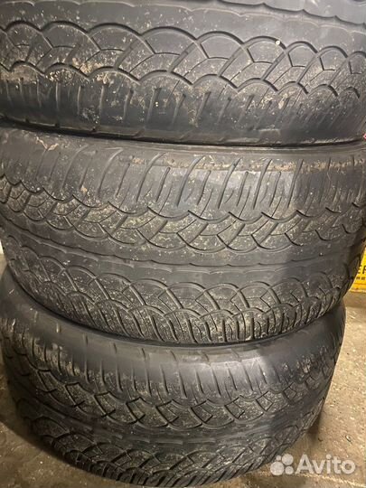 Yokohama Parada Spec-X 305/50 R20