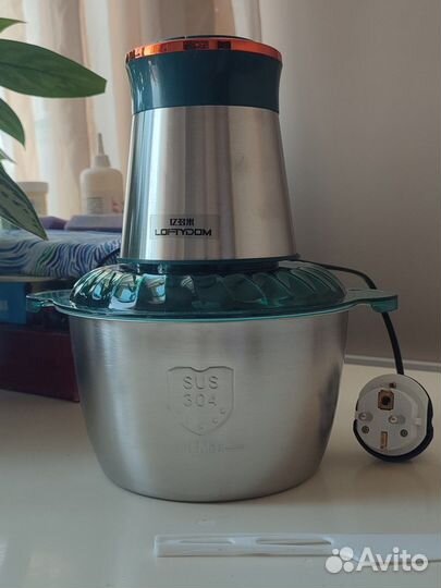 Кухонный комбайн. Измельчитель