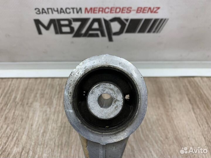 Рычаг верхний правый Mercedes w205