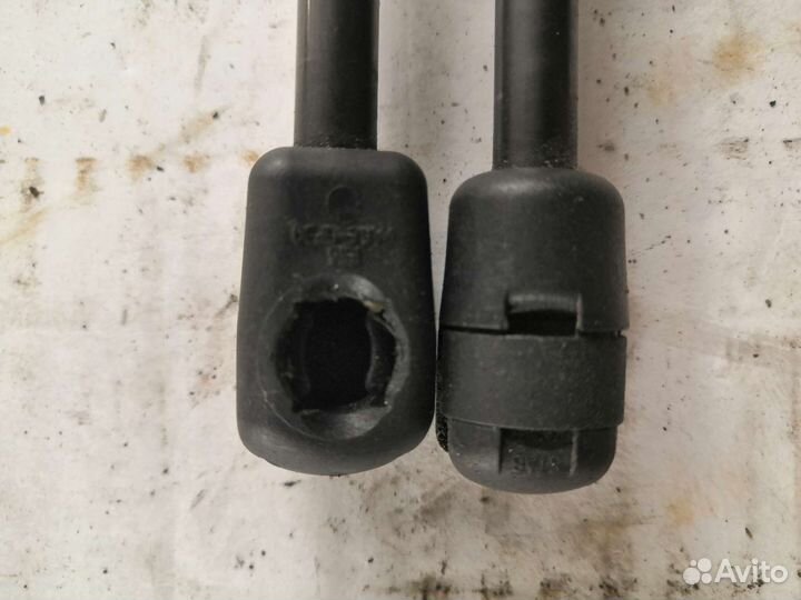 4G8823359A аммортизатор капота Audi A6 C7