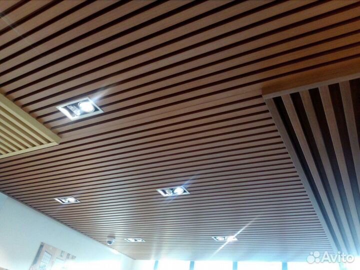 Кубообразный реечный потолок