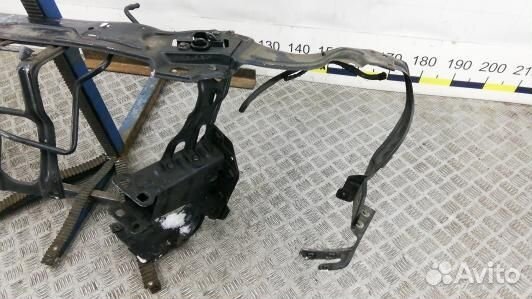 Передняя панель крепления облицовки (телевизор) me