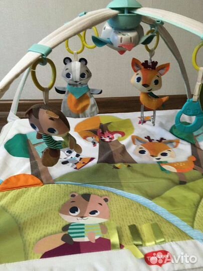 Развивающий коврик tiny love