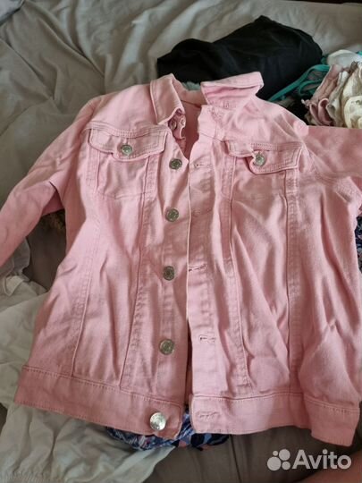 Вещи пакетом на девочку (ветровка,куртка, обувь)