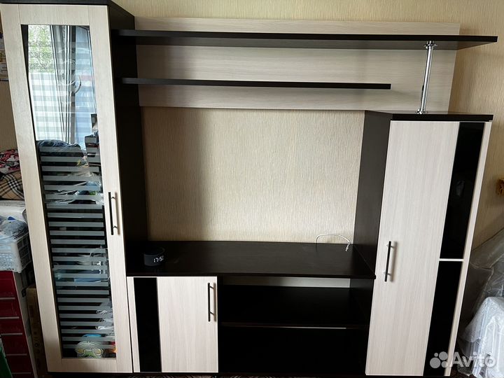 Стенка в гостиную