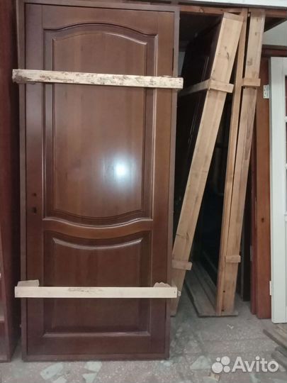 Двери входные и межкомнатные