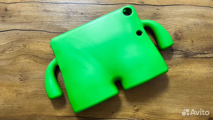 Чехол на iPad