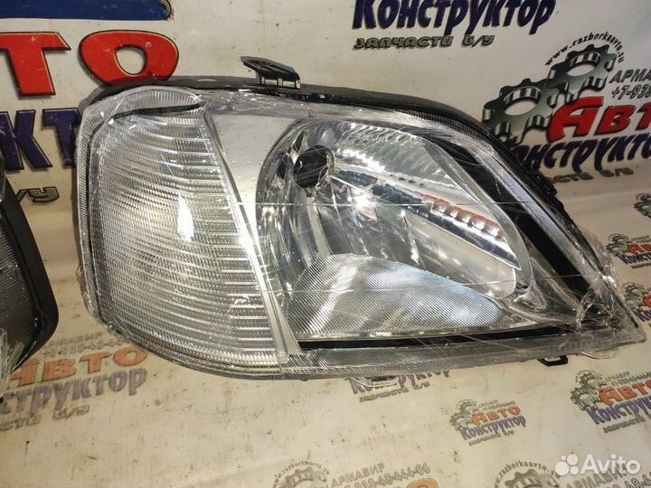 Фара передняя правая Renault Logan 2004 - 2015