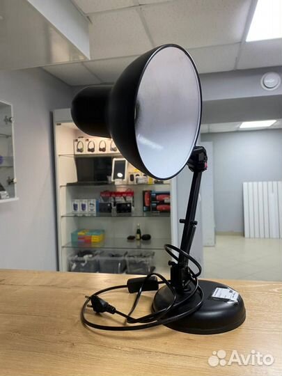 Лампа настольная черная