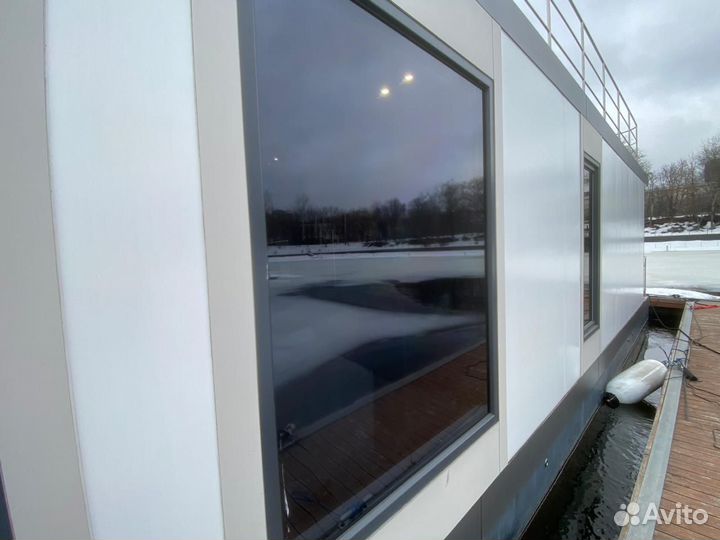 Хаусбот Freedom 50