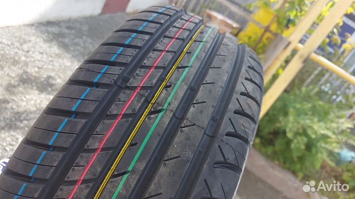 Viatti Strada Asimmetrico V-130 215/60 R16 95V