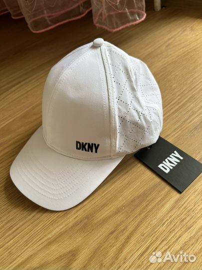 Кепка dkny новая оригинал