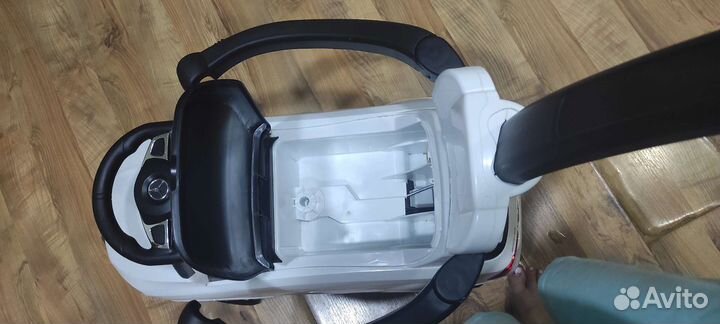 Детская машинка каталка mercedes