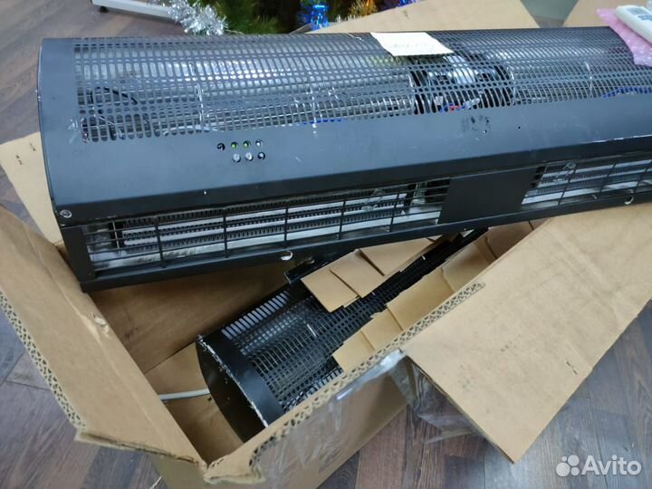 Тепловая завеса 6кВт - 2шт (одна не работает)