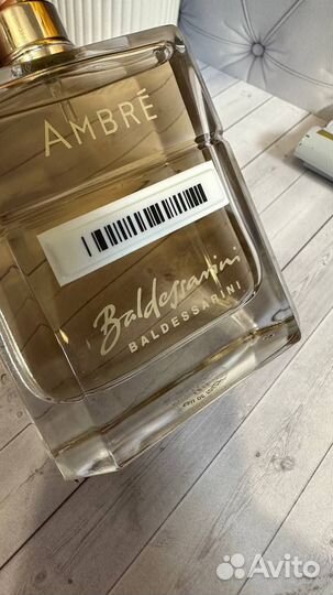 Baldessarini ambre 88ml с витрины
