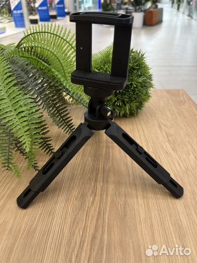 Держатель с треногой