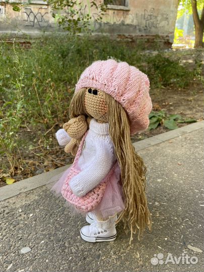 Вязаная интерьерная кукла тильда ручной работы