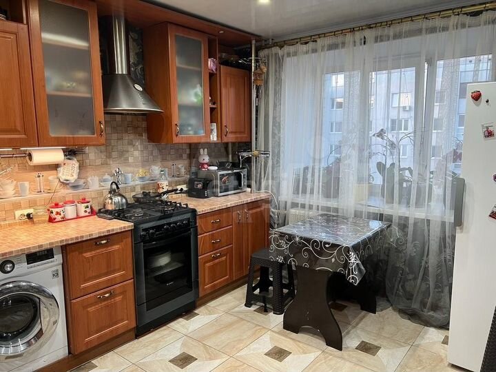 3-к. квартира, 90,4 м², 8/12 эт.