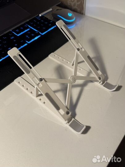 Подставка для ноутбука